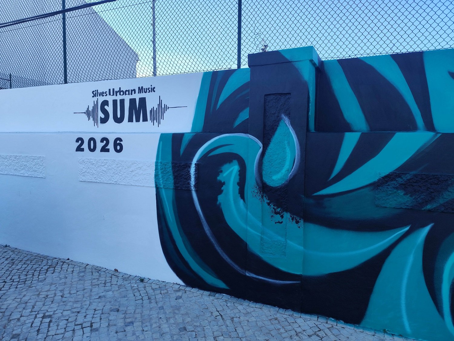 Pormenor do lado esquerdo do mural POLITEIA